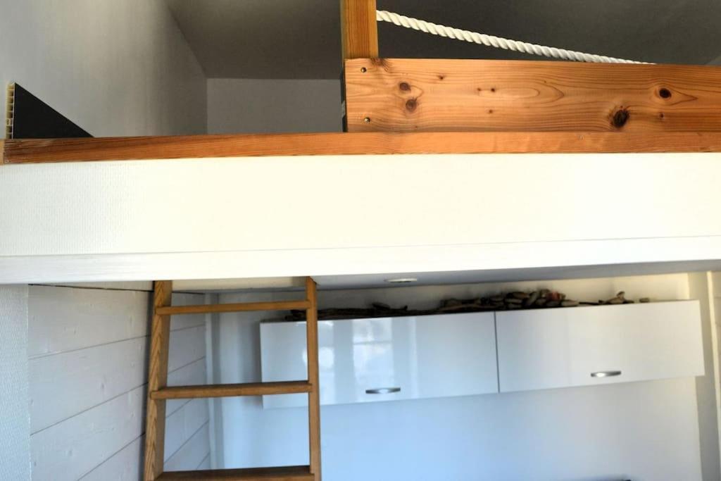 Le Joffre - Studio Sur La Digue En Centre Ville Arromanches-les-Bains Zewnętrze zdjęcie